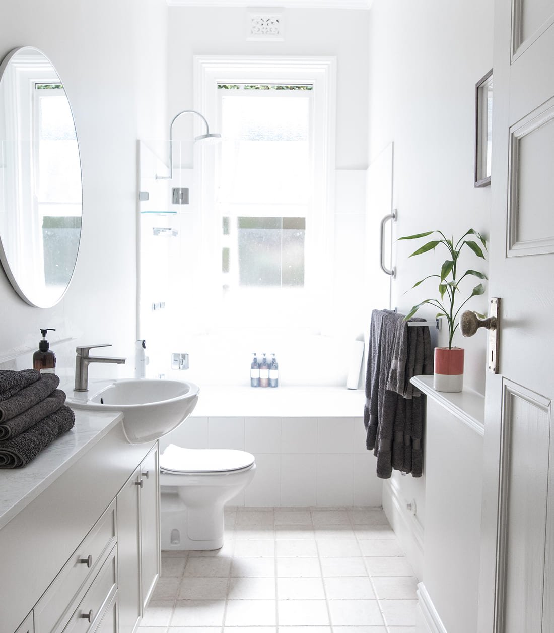 Contemporary Grey Bathroom Scope Img