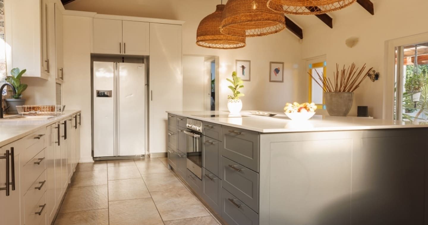 Open Plan Kitchen with Island and Exposed Beams Bg Img